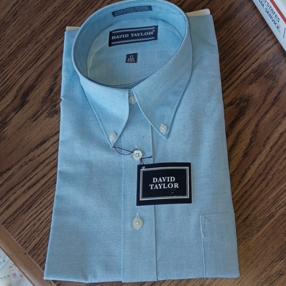 DAVID TAYLOR Short Sleeve DRESS SHIRT BLUE POCKET FRONT  SIZE 17